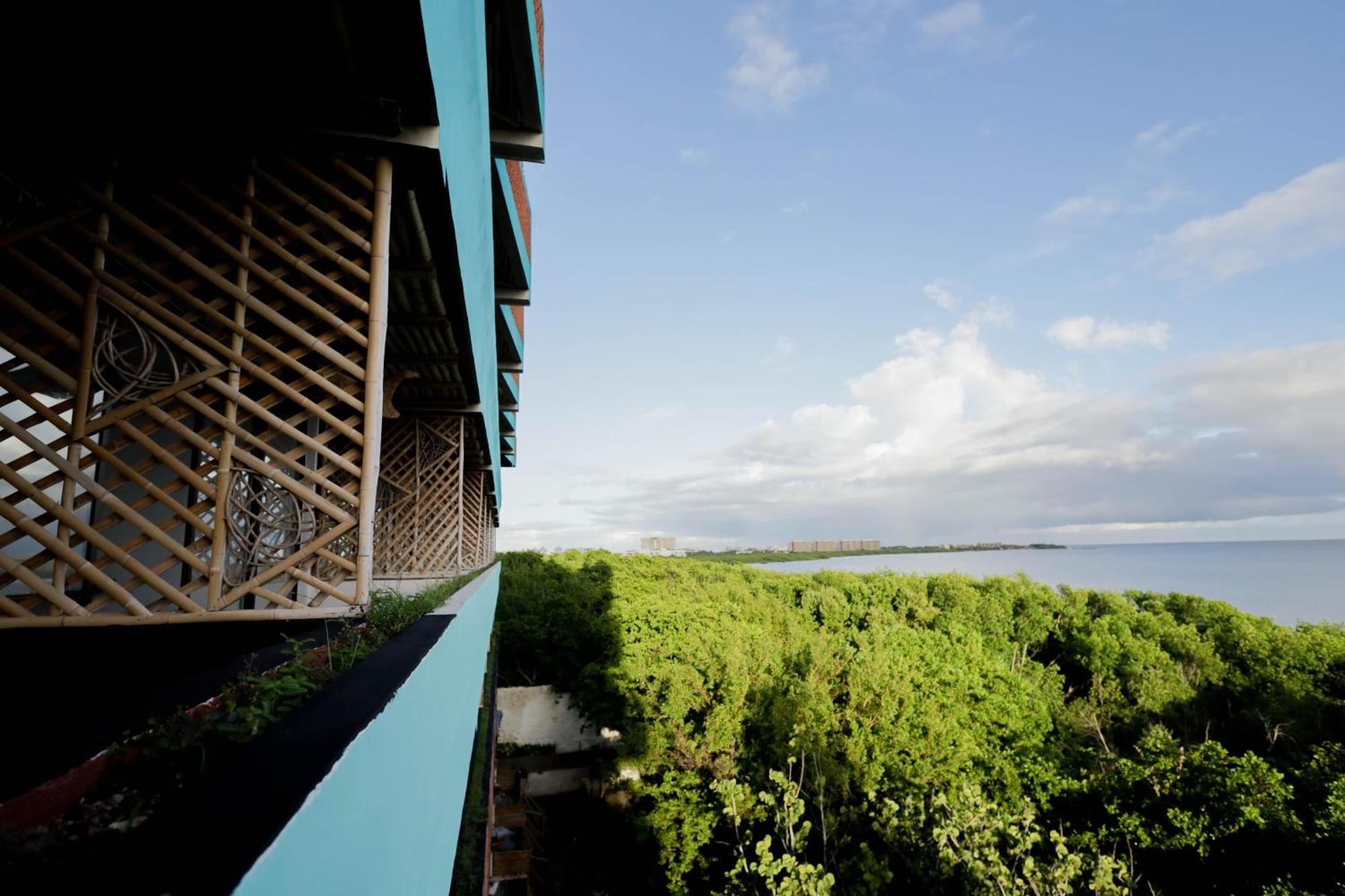 Akuazul Resorts Adults Only カンクン エクステリア 写真