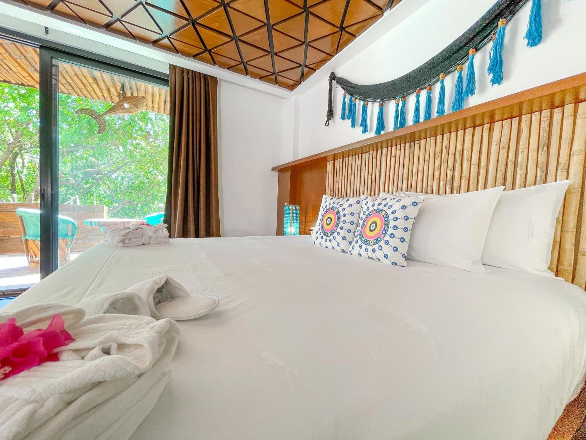 Akuazul Resorts Adults Only カンクン エクステリア 写真