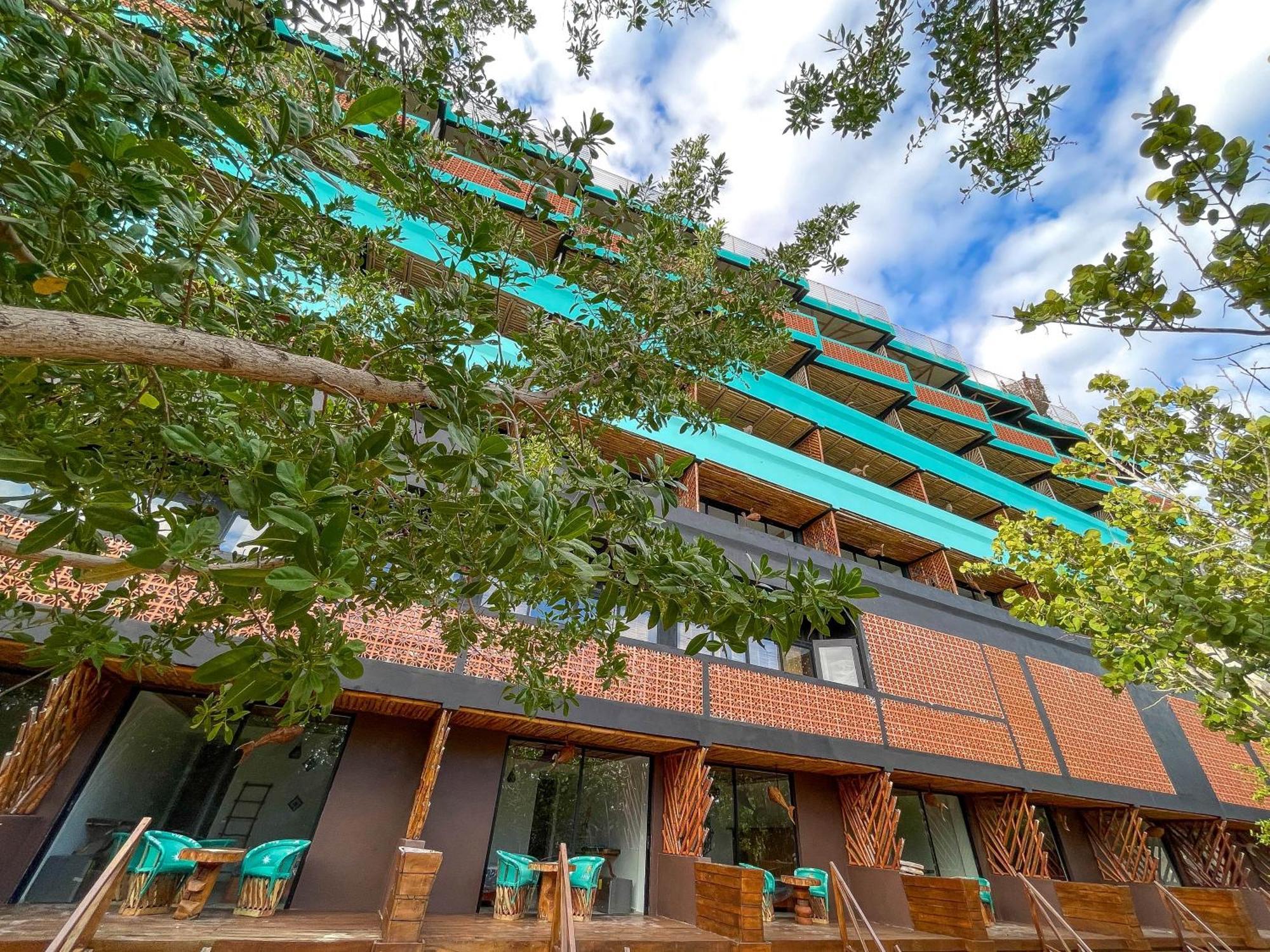 Akuazul Resorts Adults Only カンクン エクステリア 写真